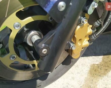 Синий Сузуки Burgman 400, объемом двигателя 0.39 л и пробегом 7 тыс. км за 2300 $, фото 3 на Automoto.ua