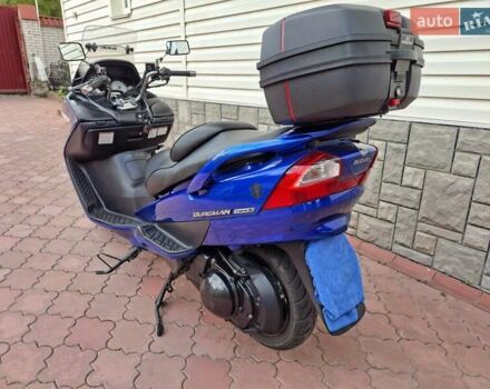 Синий Сузуки Burgman 400, объемом двигателя 0.4 л и пробегом 26 тыс. км за 2100 $, фото 2 на Automoto.ua