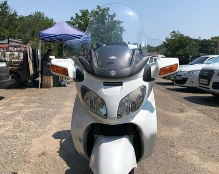 Белый Сузуки Burgman AN 650, объемом двигателя 0.6 л и пробегом 52 тыс. км за 3200 $, фото 1 на Automoto.ua