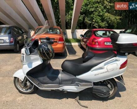 Белый Сузуки Burgman AN 650, объемом двигателя 0.6 л и пробегом 52 тыс. км за 3200 $, фото 5 на Automoto.ua