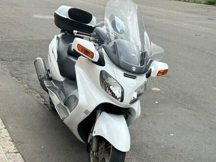Сузукі Burgman AN 650 2005 у Одесі на Automoto.ua Білий Сузукі Burgman AN 650, об'ємом двигуна 0.6 л та пробігом 52 тис. км за 3200 $, фото 1 на Automoto.ua