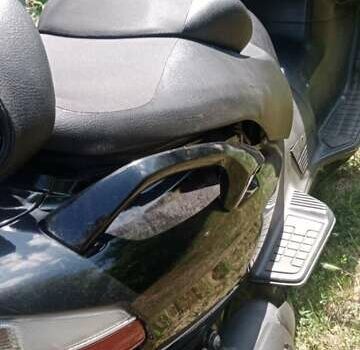 Сузуки Burgman AN 650, объемом двигателя 0 л и пробегом 14 тыс. км за 1550 $, фото 5 на Automoto.ua