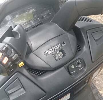 Сузуки Burgman AN 650, объемом двигателя 0 л и пробегом 14 тыс. км за 1550 $, фото 6 на Automoto.ua