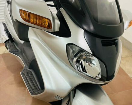 Сірий Сузукі Burgman AN 650, об'ємом двигуна 0.65 л та пробігом 44 тис. км за 4000 $, фото 8 на Automoto.ua