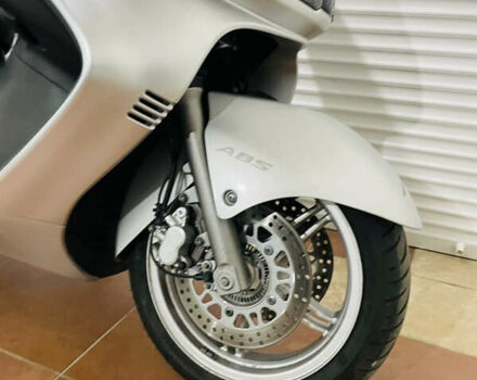 Сірий Сузукі Burgman AN 650, об'ємом двигуна 0.65 л та пробігом 44 тис. км за 4000 $, фото 28 на Automoto.ua