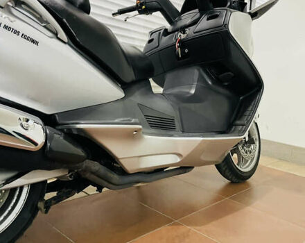 Сірий Сузукі Burgman AN 650, об'ємом двигуна 0.65 л та пробігом 44 тис. км за 4000 $, фото 3 на Automoto.ua
