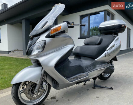 Серый Сузуки Burgman AN 650, объемом двигателя 0.65 л и пробегом 53 тыс. км за 2900 $, фото 1 на Automoto.ua
