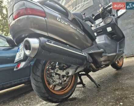 Сірий Сузукі Burgman AN 650, об'ємом двигуна 0.65 л та пробігом 47 тис. км за 2700 $, фото 1 на Automoto.ua