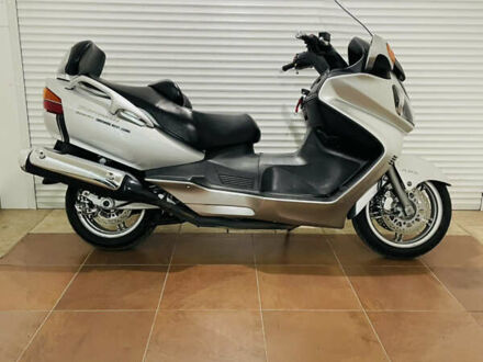 Сузукі Burgman AN 650 2005 у Києві на Automoto.ua Сірий Сузукі Burgman AN 650, об'ємом двигуна 0.65 л та пробігом 44 тис. км за 4000 $, фото 1 на Automoto.ua