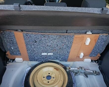 Белый Сузуки Celerio, объемом двигателя 1 л и пробегом 51 тыс. км за 8700 $, фото 23 на Automoto.ua