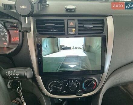 Черный Сузуки Celerio, объемом двигателя 1 л и пробегом 110 тыс. км за 11000 $, фото 2 на Automoto.ua