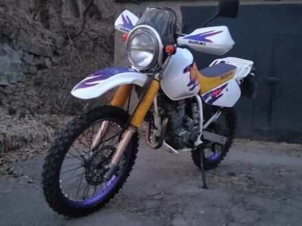 Сузукі Djebel 250XC 1999 у Полтаві на Automoto.ua Білий Сузукі Djebel 250XC, об'ємом двигуна 0.25 л та пробігом 16 тис. км за 4000 $, фото 1 на Automoto.ua