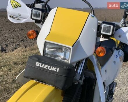 Желтый Сузуки DR-Z 400, объемом двигателя 0.4 л и пробегом 10 тыс. км за 8200 $, фото 22 на Automoto.ua