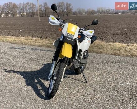 Желтый Сузуки DR-Z 400, объемом двигателя 0.4 л и пробегом 10 тыс. км за 8200 $, фото 9 на Automoto.ua
