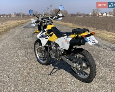Желтый Сузуки DR-Z 400, объемом двигателя 0.4 л и пробегом 10 тыс. км за 8200 $, фото 3 на Automoto.ua