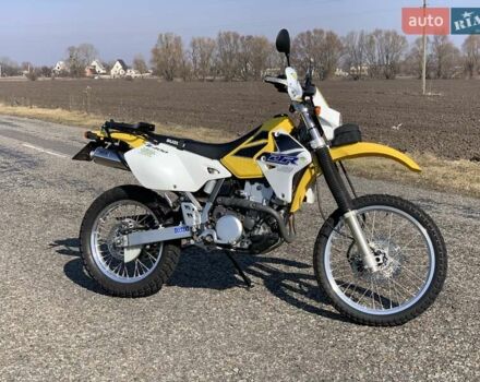 Желтый Сузуки DR-Z 400, объемом двигателя 0.4 л и пробегом 10 тыс. км за 8200 $, фото 7 на Automoto.ua