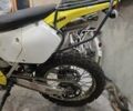 Желтый Сузуки DR-Z 400S, объемом двигателя 0.4 л и пробегом 24 тыс. км за 5200 $, фото 2 на Automoto.ua