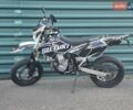 Белый Сузуки DR-Z 400SM, объемом двигателя 0.4 л и пробегом 12 тыс. км за 6900 $, фото 1 на Automoto.ua