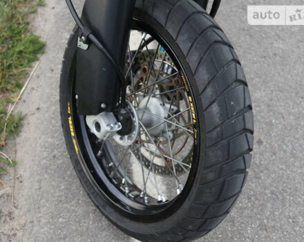 Черный Сузуки DR-Z 400SM, объемом двигателя 0.4 л и пробегом 37 тыс. км за 5000 $, фото 25 на Automoto.ua