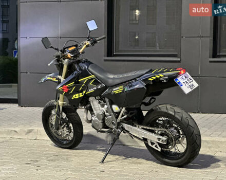 Черный Сузуки DR-Z 400SM, объемом двигателя 0.4 л и пробегом 53 тыс. км за 4300 $, фото 10 на Automoto.ua