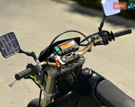 Черный Сузуки DR-Z 400SM, объемом двигателя 0.4 л и пробегом 53 тыс. км за 4300 $, фото 8 на Automoto.ua