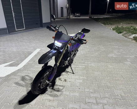 Черный Сузуки DR-Z 400SM, объемом двигателя 0.4 л и пробегом 44 тыс. км за 5700 $, фото 6 на Automoto.ua