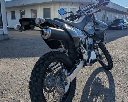 Черный Сузуки DR-Z 400SM, объемом двигателя 0.4 л и пробегом 7 тыс. км за 7499 $, фото 5 на Automoto.ua