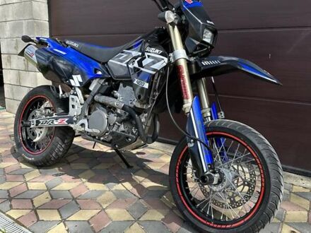Сузуки DR-Z 400SM 2006 в Ковель на Automoto.ua Черный Сузуки DR-Z 400SM, объемом двигателя 0.4 л и пробегом 20 тыс. км за 5100 $, фото 1 на Automoto.ua