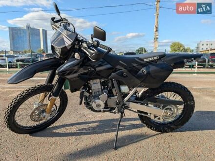 Сузуки DR-Z 400SM 2023 в Киеве на Automoto.ua Черный Сузуки DR-Z 400SM, объемом двигателя 0.4 л и пробегом 7 тыс. км за 7499 $, фото 1 на Automoto.ua