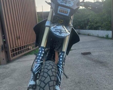 Сузуки DR-Z 400SM, объемом двигателя 0 л и пробегом 29 тыс. км за 6000 $, фото 7 на Automoto.ua