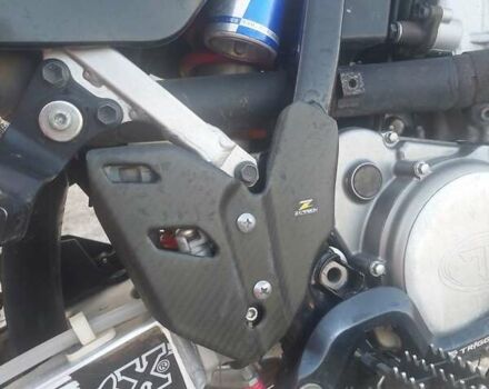 Сузуки DR-Z 400SM, объемом двигателя 0 л и пробегом 29 тыс. км за 6000 $, фото 11 на Automoto.ua