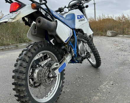 Белый Сузуки DR 250, объемом двигателя 0.25 л и пробегом 45 тыс. км за 2500 $, фото 6 на Automoto.ua