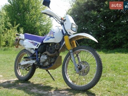 Білий Сузукі DR 250, об'ємом двигуна 0.13 л та пробігом 55 тис. км за 1500 $, фото 1 на Automoto.ua