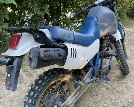 Сузуки DR 600, объемом двигателя 0.6 л и пробегом 100 тыс. км за 1000 $, фото 10 на Automoto.ua