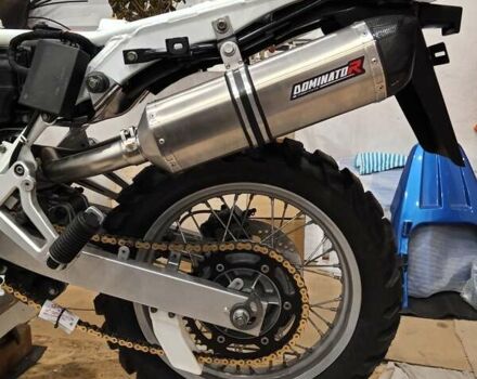 Синий Сузуки DR 800, объемом двигателя 0.78 л и пробегом 1 тыс. км за 4000 $, фото 3 на Automoto.ua