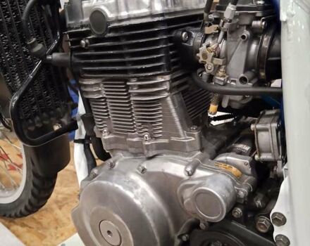 Синий Сузуки DR 800, объемом двигателя 0.78 л и пробегом 1 тыс. км за 4000 $, фото 2 на Automoto.ua