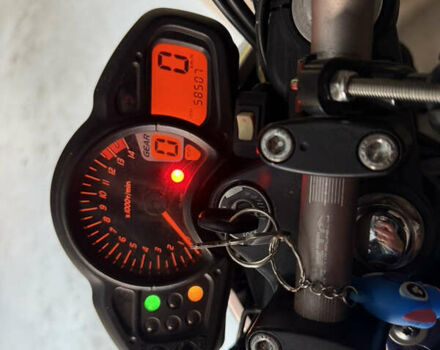 Білий Сузукі Gladius 400, об'ємом двигуна 0.4 л та пробігом 58 тис. км за 3700 $, фото 4 на Automoto.ua