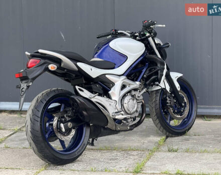 Белый Сузуки Gladius 400, объемом двигателя 0.4 л и пробегом 17 тыс. км за 4000 $, фото 4 на Automoto.ua