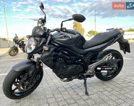 Черный Сузуки Gladius 400, объемом двигателя 0.4 л и пробегом 28 тыс. км за 4400 $, фото 2 на Automoto.ua