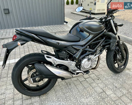 Черный Сузуки Gladius 400, объемом двигателя 0.4 л и пробегом 28 тыс. км за 4400 $, фото 1 на Automoto.ua