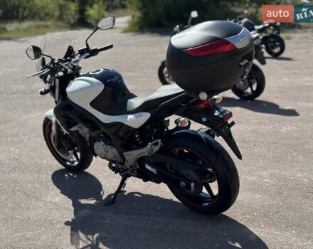 Сузукі Gladius 400, об'ємом двигуна 0 л та пробігом 22 тис. км за 3800 $, фото 4 на Automoto.ua