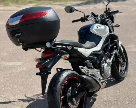 Сузукі Gladius 400, об'ємом двигуна 0 л та пробігом 22 тис. км за 3800 $, фото 2 на Automoto.ua