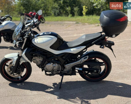 Сузукі Gladius 400, об'ємом двигуна 0 л та пробігом 22 тис. км за 3800 $, фото 5 на Automoto.ua