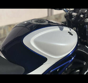 Синий Сузуки Gladius 400, объемом двигателя 0.4 л и пробегом 16 тыс. км за 3800 $, фото 5 на Automoto.ua