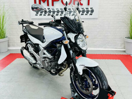 Сузукі Gladius 400 2010 у Одесі на Automoto.ua Синій Сузукі Gladius 400, об'ємом двигуна 0.4 л та пробігом 31 тис. км за 4100 $, фото 1 на Automoto.ua