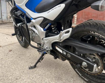 Синий Сузуки Gladius 650, объемом двигателя 0.65 л и пробегом 40 тыс. км за 5000 $, фото 8 на Automoto.ua