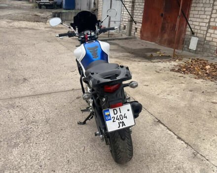 Синий Сузуки Gladius 650, объемом двигателя 0.65 л и пробегом 40 тыс. км за 5000 $, фото 2 на Automoto.ua