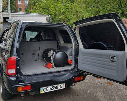 Черный Сузуки Grand Vitara XL7, объемом двигателя 2.7 л и пробегом 250 тыс. км за 6000 $, фото 6 на Automoto.ua