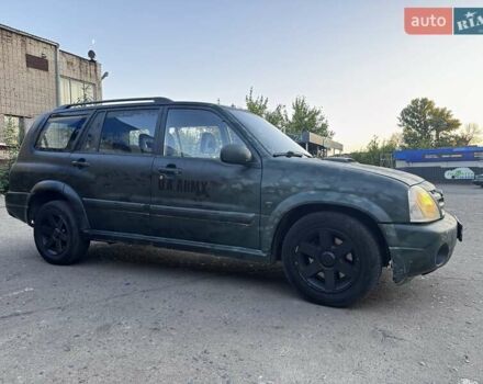 Зелений Сузукі Grand Vitara XL7, об'ємом двигуна 2 л та пробігом 310 тис. км за 4326 $, фото 3 на Automoto.ua
