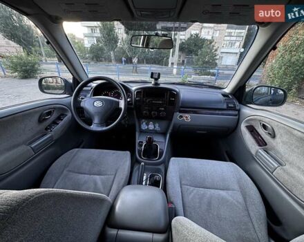 Зелений Сузукі Grand Vitara XL7, об'ємом двигуна 2 л та пробігом 310 тис. км за 4326 $, фото 6 на Automoto.ua